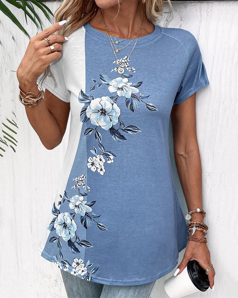 Vera | T-shirt met patchwork en bloemenprint