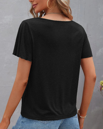 Maud | T-shirt met een uitsnijding in één egale kleur