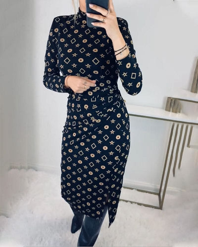 Laura - Elegante jurk met geometrisch patroon en hoge halslijn