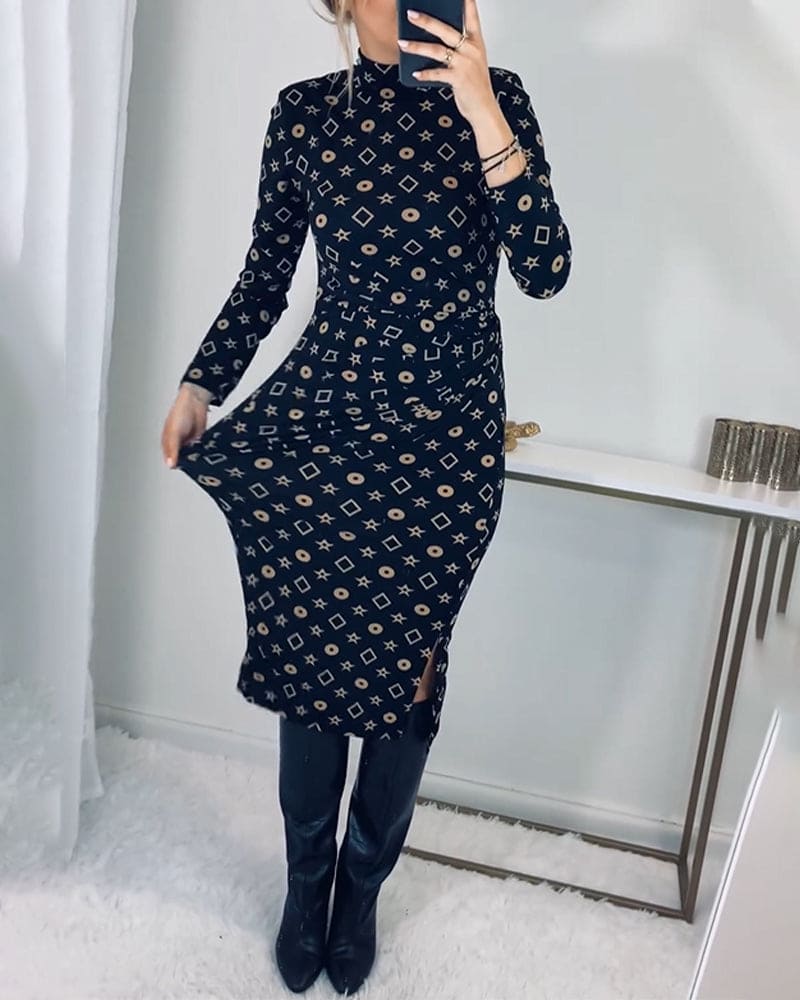 Laura - Elegante jurk met geometrisch patroon en hoge halslijn