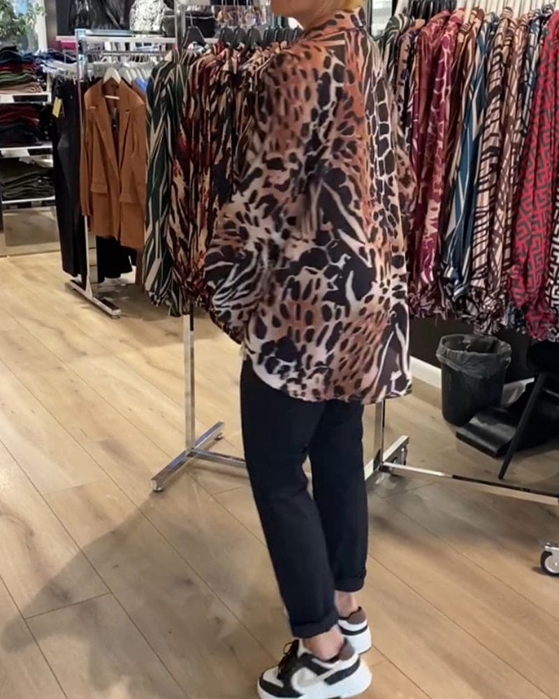 Nora | Losse blouse met luipaardprint